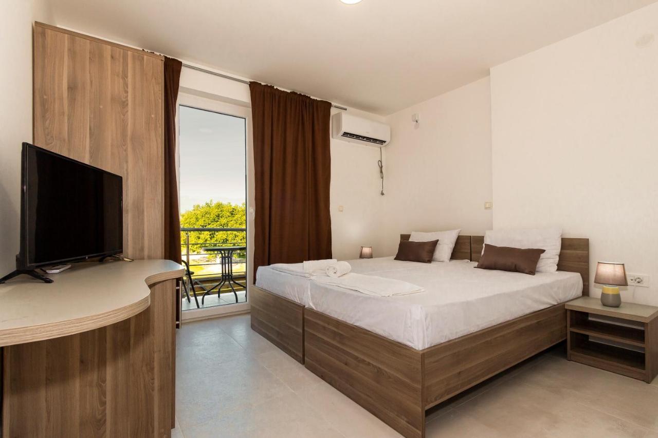 Green Space Hotel Ohrid Bagian luar foto